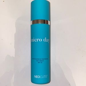 🧖🏻‍♀️NeoCutis Revitalizing/Tightening Day Cream